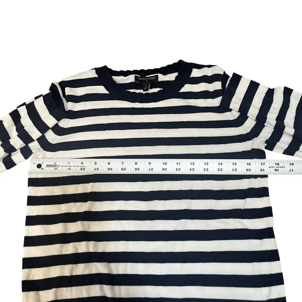 Banana Republic Factory Long Sleeve Scalloped Edges Sweater Navy/White Small - Picture 6 of 7